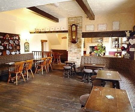 The Oddfellows Arms Sherburn in Elmet エクステリア 写真